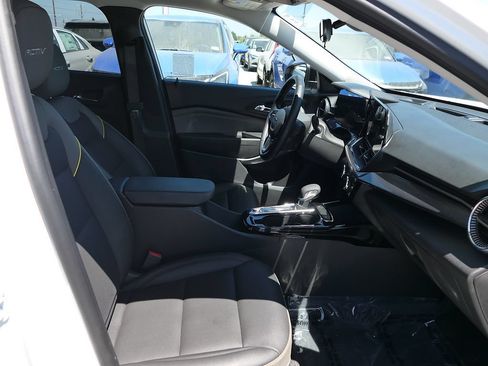 Used 2026 Chevrolet Trax ACTIV FWD image 26