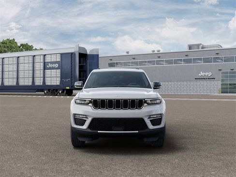 New 2025 Jeep Grand Cherokee Limited w/ MOPAR Finishing Package image 6