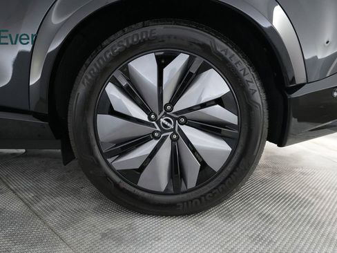 Used 2024 Nissan Ariya AWD image 9