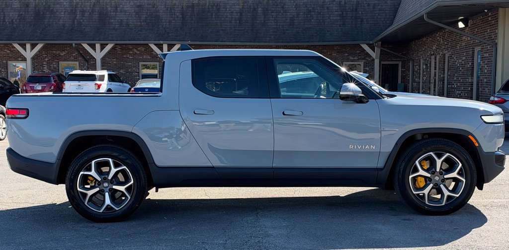 Used 2022 Rivian R1T Adventure AWD/4WD image 6