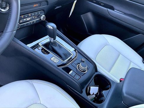 Certified 2025 MAZDA CX-5 AWD 2.5 S w/ Preferred Package image 10