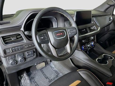 Used 2024 GMC Yukon AT4 w/ AT4 Premium Plus Package image 9