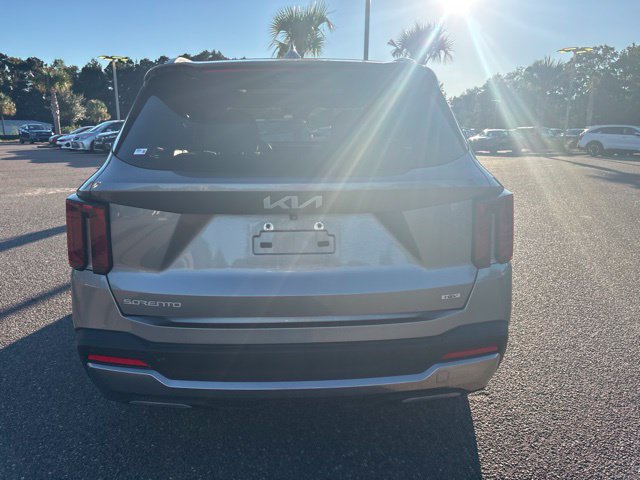 Used 2025 Kia Sorento SX Prestige AWD/4WD image 6