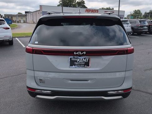 Used 2024 Kia Carnival SX Prestige FWD image 6