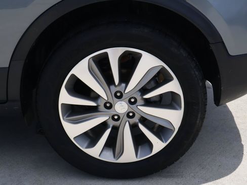 Used 2019 Buick Encore Preferred w/ Safety Package FWD image 7