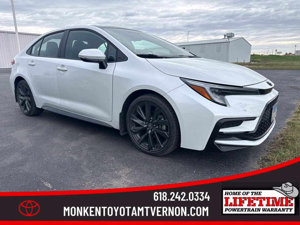 Used 2026 Toyota Corolla XSE FWD image 1