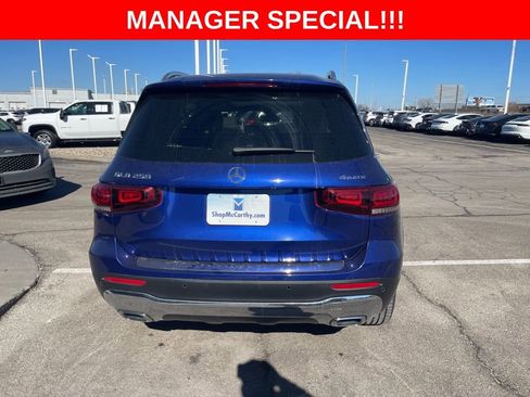 Used 2022 Mercedes-Benz GLB 250 4MATIC image 4