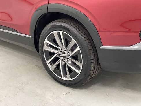 New 2026 Cadillac Vistiq Sport w/ LPO, Floor Liner Package image 18