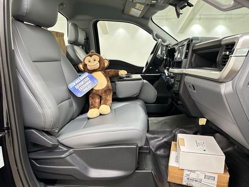 New 2025 Ford F350 XL AWD/4WD image 19