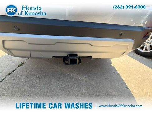 Used 2025 Honda Pilot TrailSport image 12