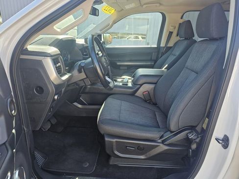 Used 2022 Ford Expedition XLT image 22