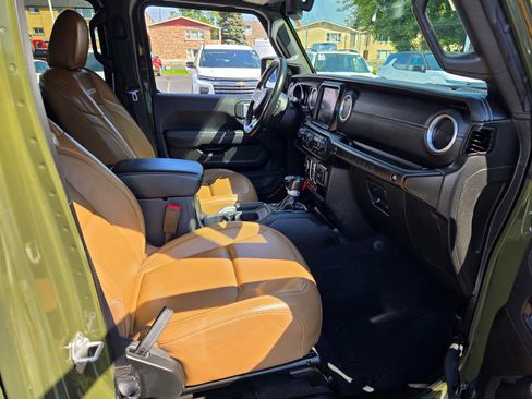 Used 2022 Jeep Wrangler Unlimited Rubicon 4xe w/ Cold Weather Group image 6