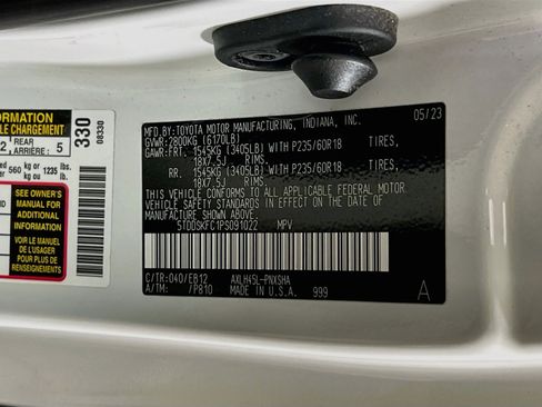 Used 2023 Toyota Sienna XSE w/ XSE Plus Package AWD/4WD image 35