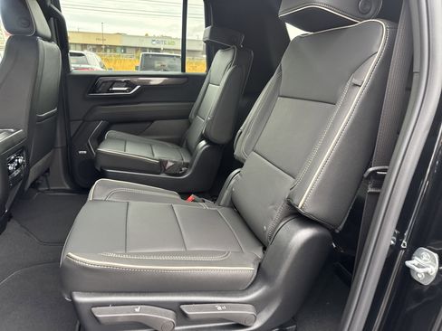 New 2026 GMC Yukon XL Elevation image 13
