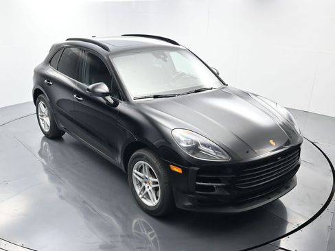 Certified 2021 Porsche Macan image 40
