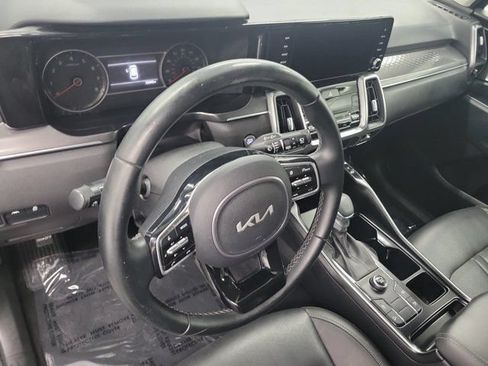 Used 2023 Kia Sorento S FWD image 16