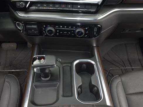 Used 2024 Chevrolet Silverado 1500 High Country image 19