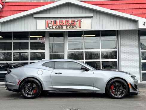 Used 2023 Chevrolet Camaro ZL1 RWD image 2