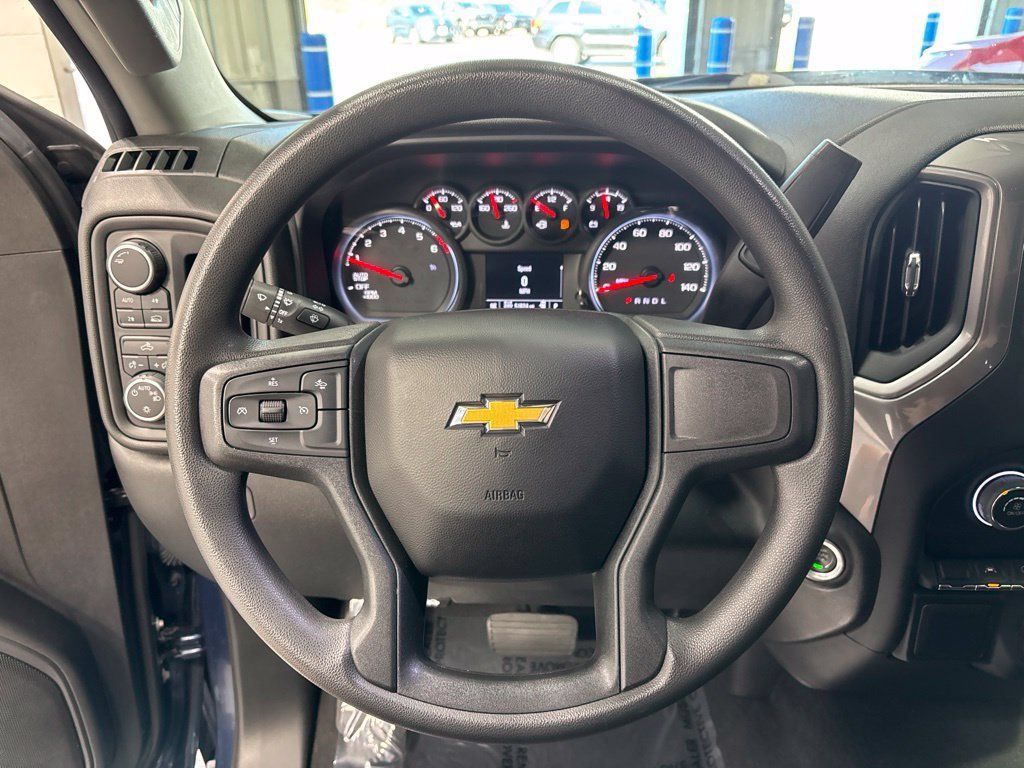 Used 2022 Chevrolet Silverado 1500 Custom AWD/4WD image 12