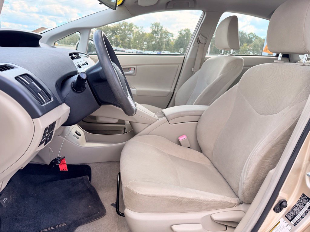 Used 2010 Toyota Prius Three FWD image 9