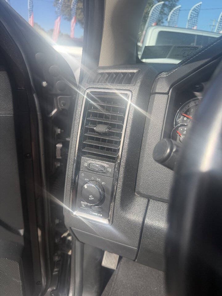 Used 2016 RAM 1500 Sport w/ Convenience Group AWD/4WD image 6