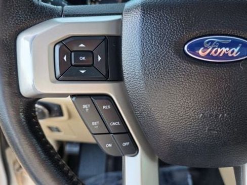 Used 2016 Ford F150 Lariat AWD/4WD image 23