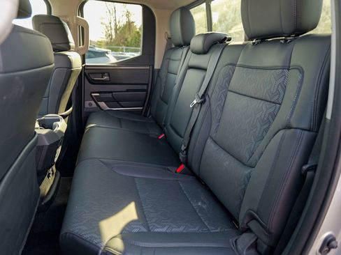 Used 2023 Toyota Tundra Limited AWD/4WD image 30