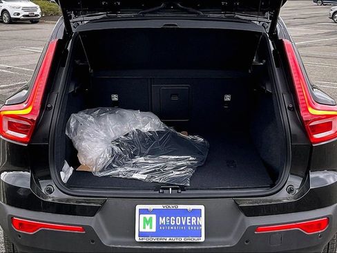 New 2026 Volvo XC40 B5 Ultra w/ Climate Package AWD/4WD image 9