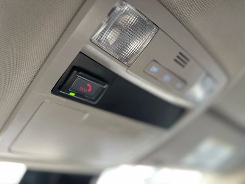 Used 2021 Toyota Tacoma SR image 32