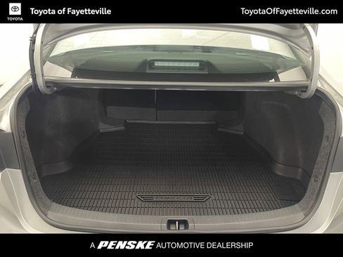 Used 2025 Toyota Corolla SE w/ SE Premium Package image 41