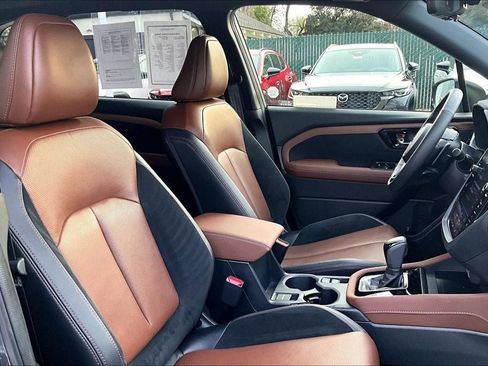 Used 2025 Subaru Forester Touring image 6