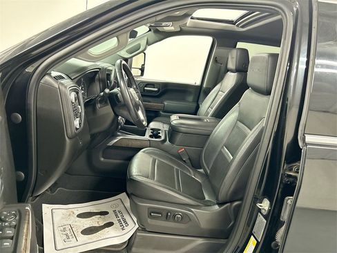 Used 2021 GMC Sierra 2500 Denali w/ Denali Ultimate Package image 9