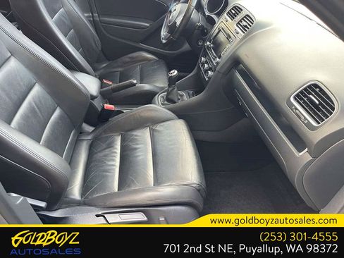 Used 2010 Volkswagen GTI 4-Door image 19