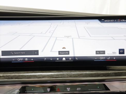 Certified 2025 BMW 760i xDrive w/ Executive Package image 11