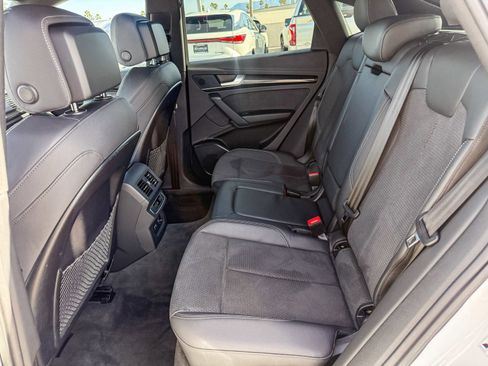 Used 2022 Audi SQ5 Premium w/ Convenience Package image 22