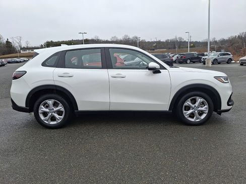 Used 2024 Honda HR-V LX image 7