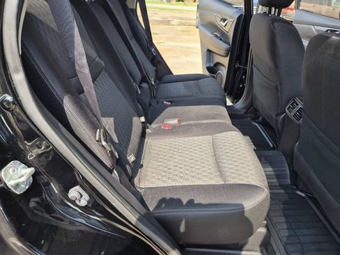 Used 2020 Nissan Rogue SV w/ Premium Package FWD image 7