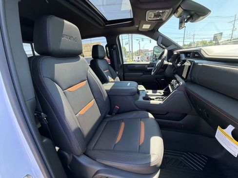 New 2026 GMC Sierra 2500 AT4 w/ AT4 Premium Plus Package AWD/4WD image 21