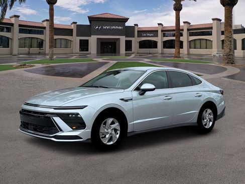 New 2026 Hyundai Sonata SE FWD image 2