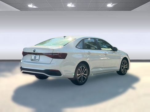 Used 2026 Volkswagen Jetta Sport FWD image 9