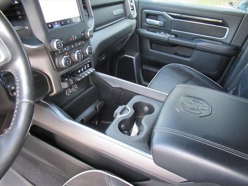 Used 2022 RAM 2500 Laramie w/ Night Edition AWD/4WD image 14