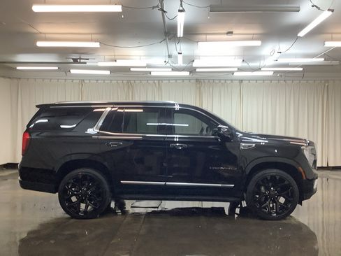 Used 2025 GMC Yukon Denali image 5