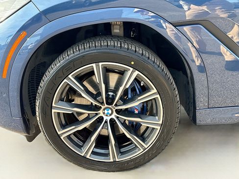 Used 2023 BMW X6 xDrive40i w/ M Sport Package image 43