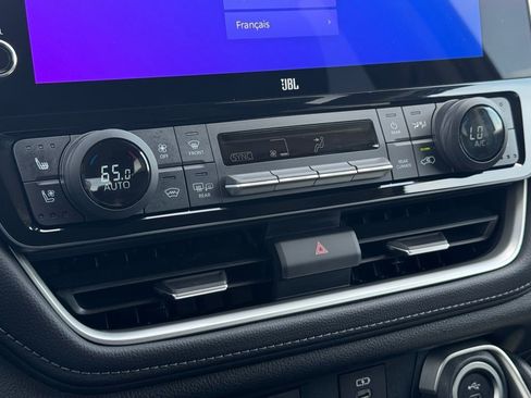 Used 2024 Toyota Grand Highlander Limited image 33