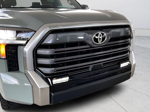 Used 2026 Toyota Tundra Limited AWD/4WD image 28