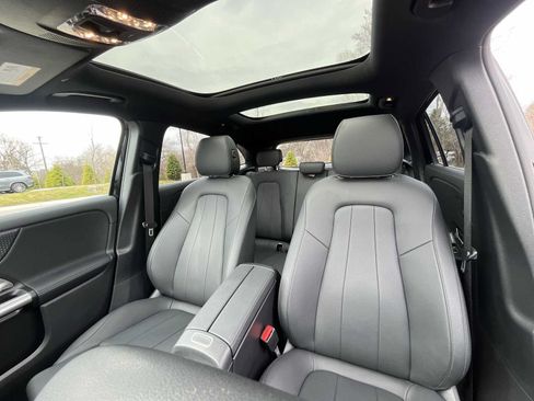 Used 2026 Mercedes-Benz GLA 250 4MATIC image 9