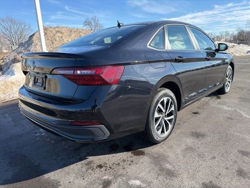 Used 2024 Volkswagen Jetta S image 3