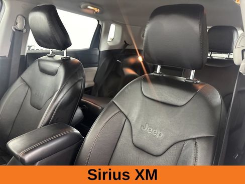 Used 2022 Jeep Compass Limited AWD/4WD image 11