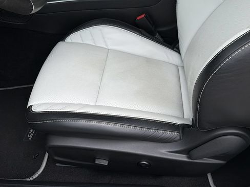 Used 2023 Dodge Challenger SRT Hellcat RWD image 18