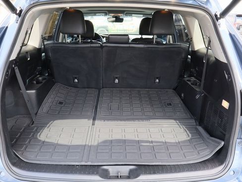 Used 2019 Toyota Highlander XLE FWD image 26